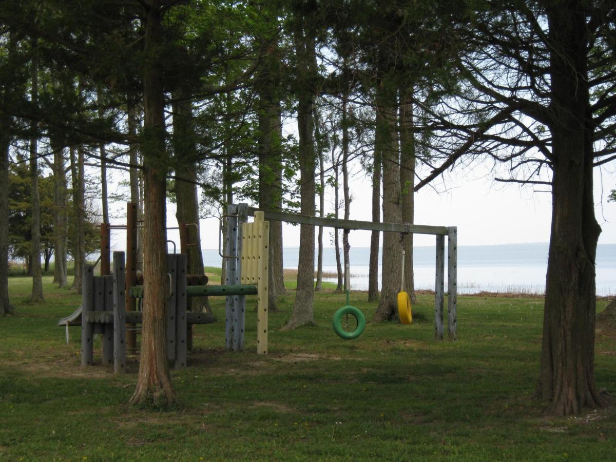 Virginia Landing Camping Resort Cabin 2 Quinby Eksteriør bilde